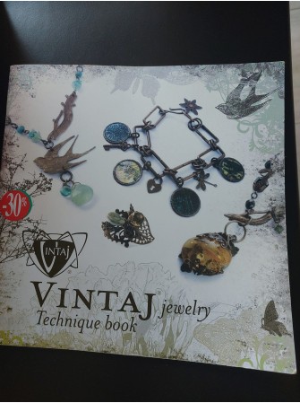 Livre - Vintaj Jewelry
