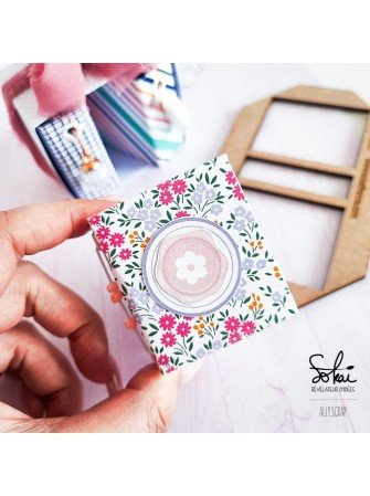 Gabarit en bois pour couverture de mini album - Format 5.5 x 4.5 cm - Sokaï